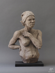 Femme au fichu (buste) - Terre cuite - 57 x 34 x 38 cm